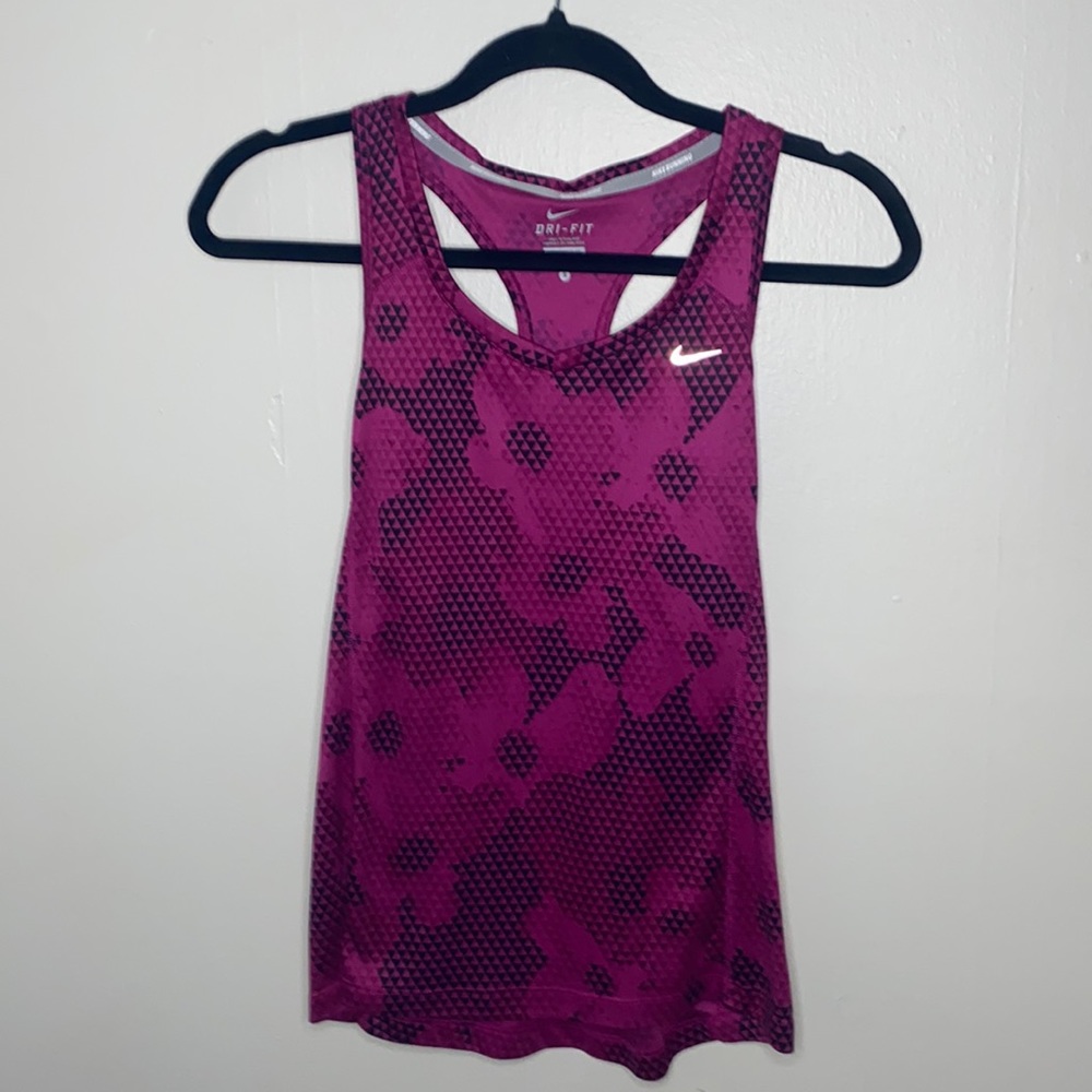 🪼Pink and black Nike Dri-fit tank top! - Picture 2 of 6